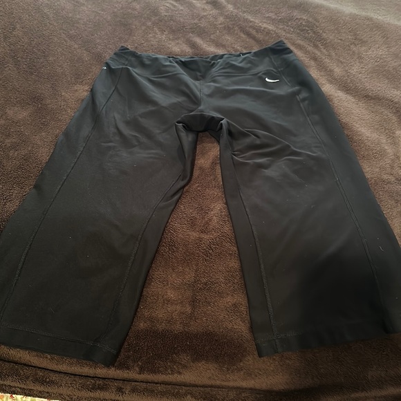 Nike capri - Picture 1 of 3
